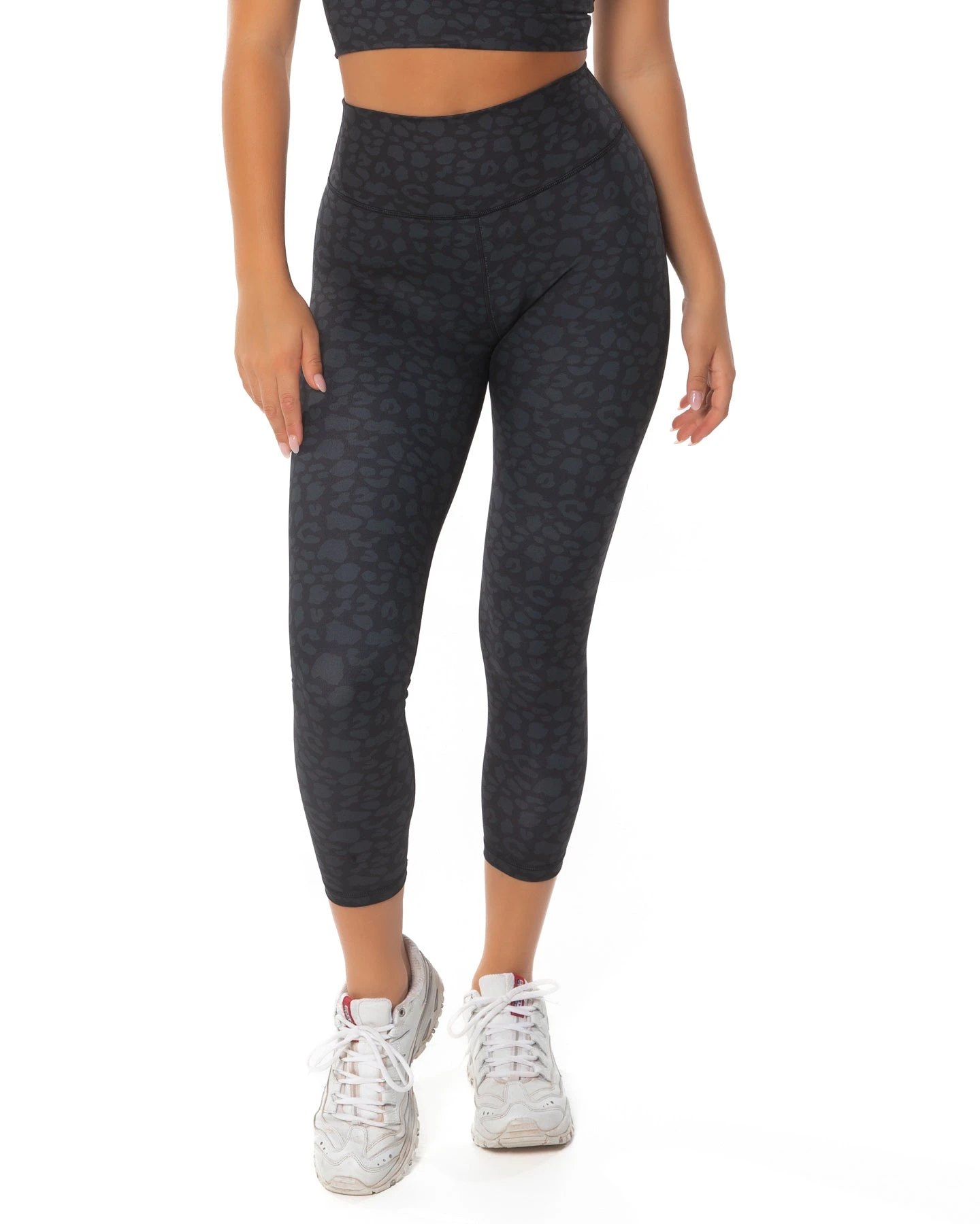 Elite Eleven 7/8 Scrunch Tights - Black Leopard - Image 4